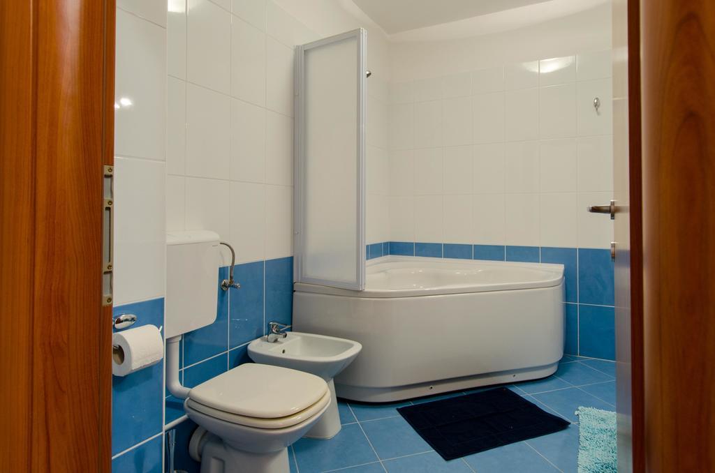 Deluxe Apartment Bagaric Трогир Номер фото